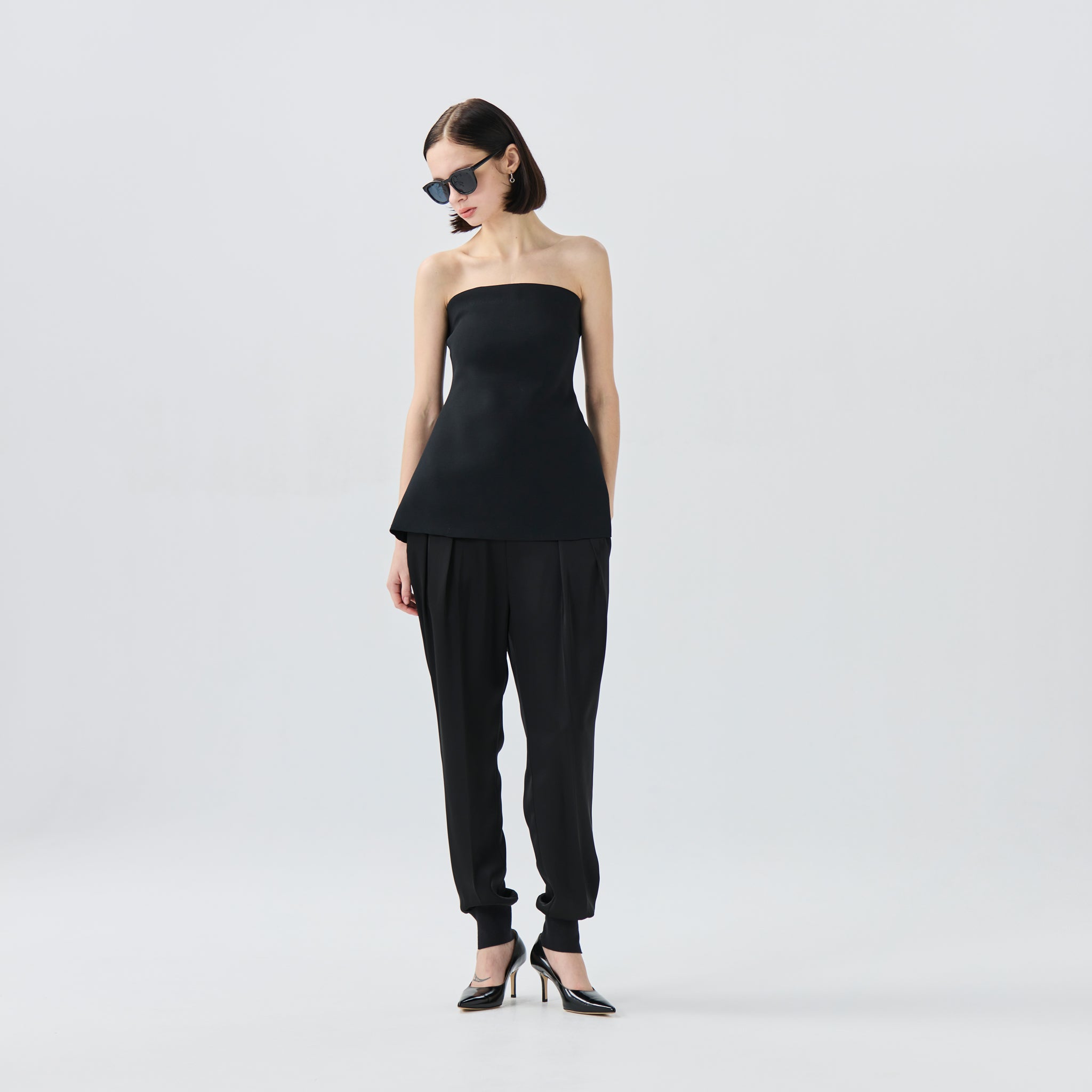 TMOサテンタックジョガーパンツ