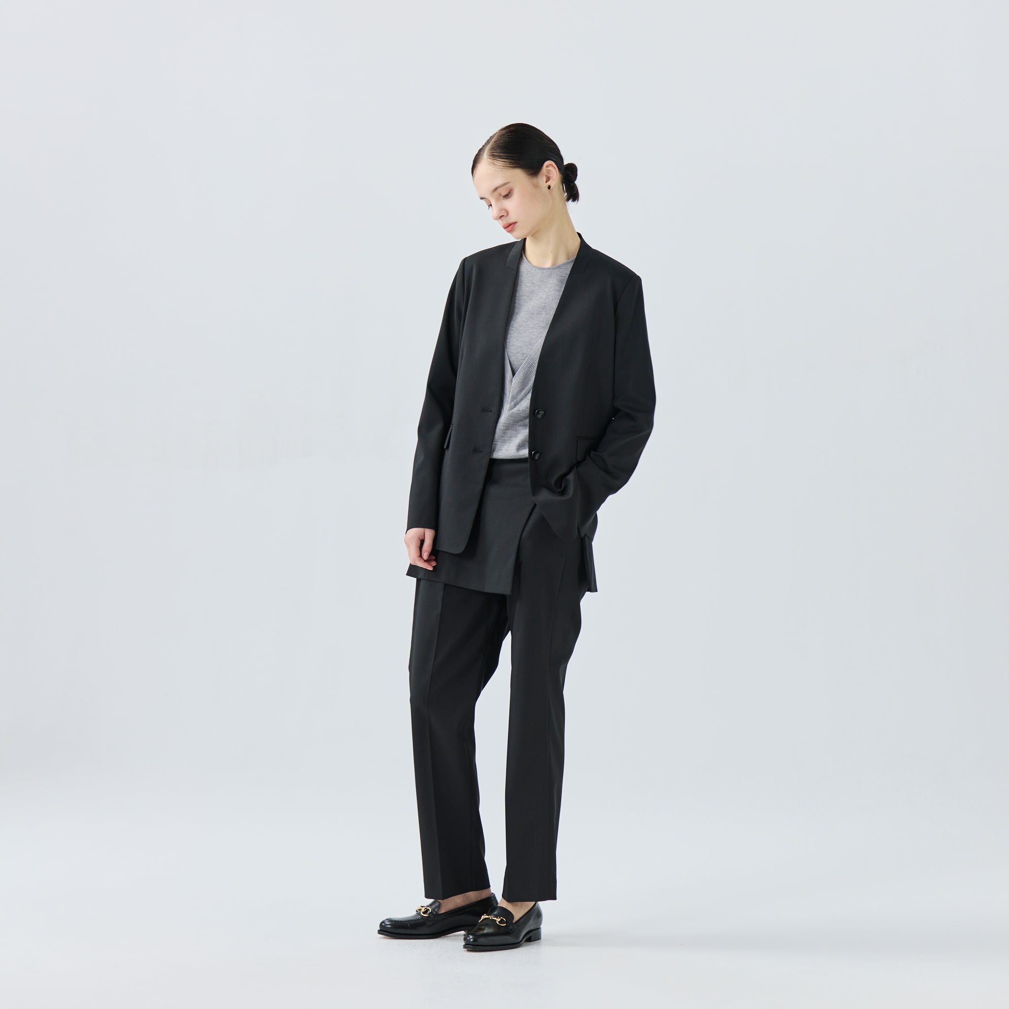 TMOストレッチテーパードパンツ