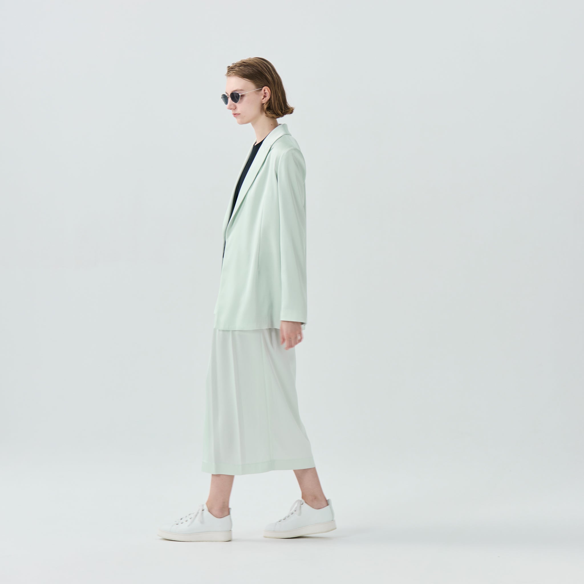 TMOサテンスカート