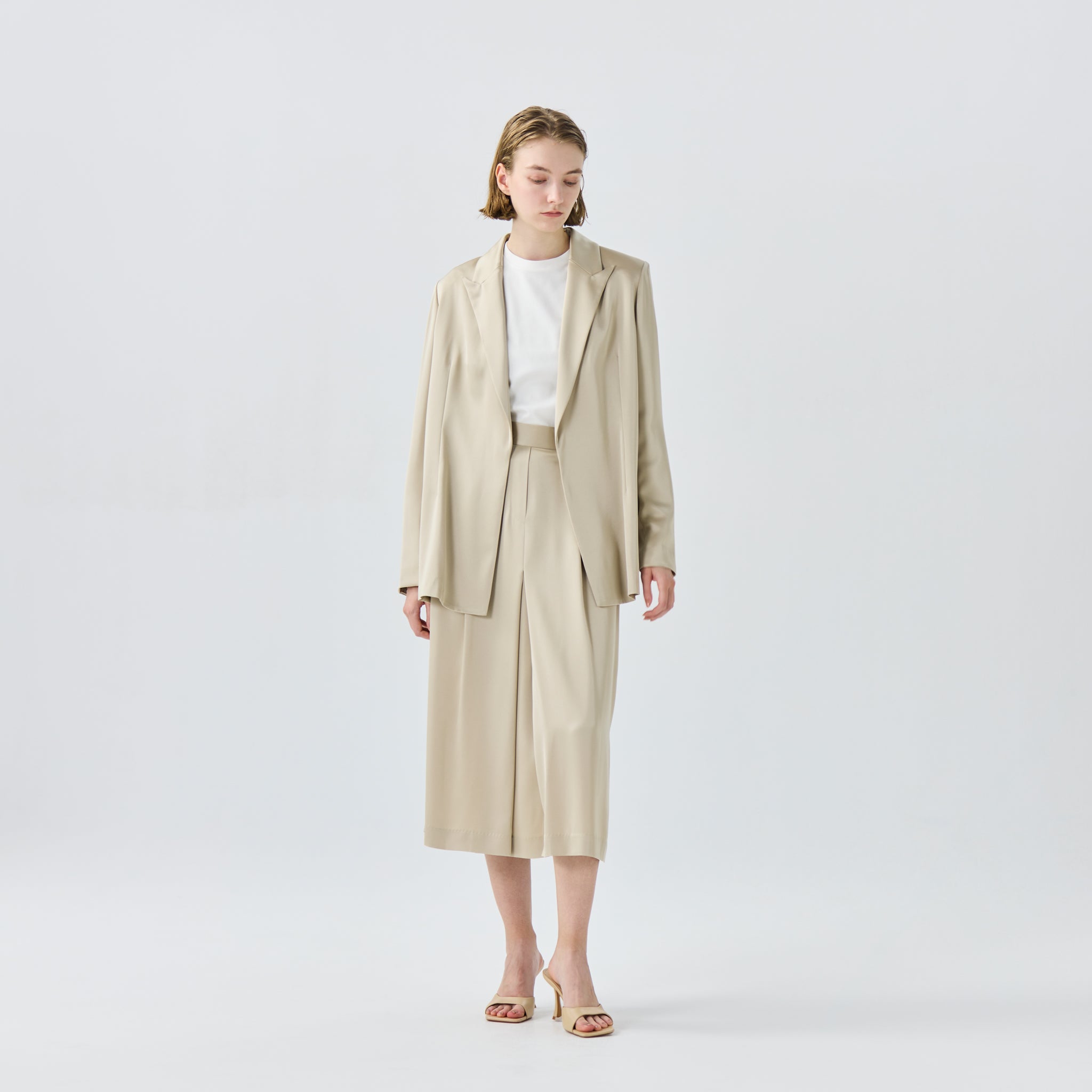 TMOサテンスカート