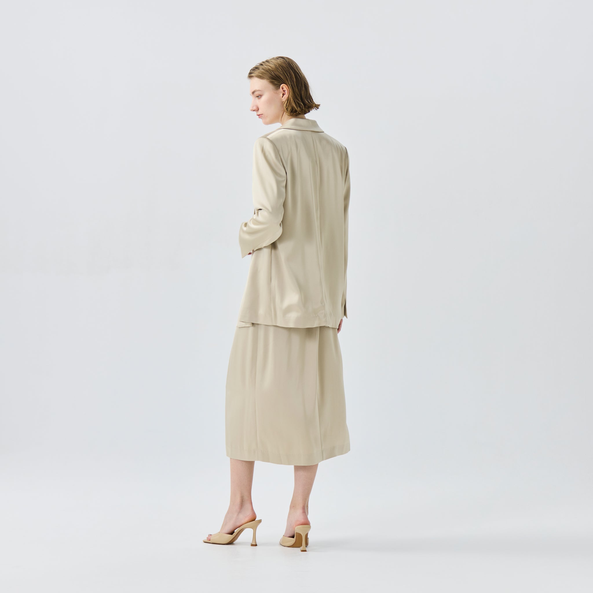 TMOサテンスカート