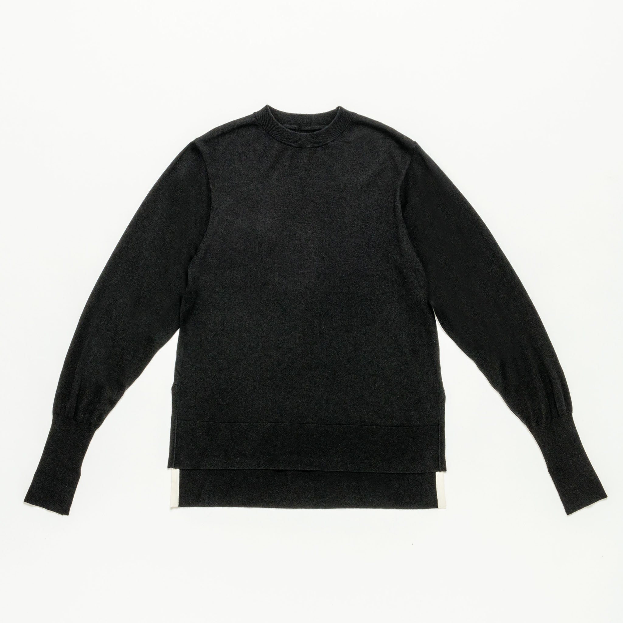 「グッドアップニット」シルクウール クルーネック