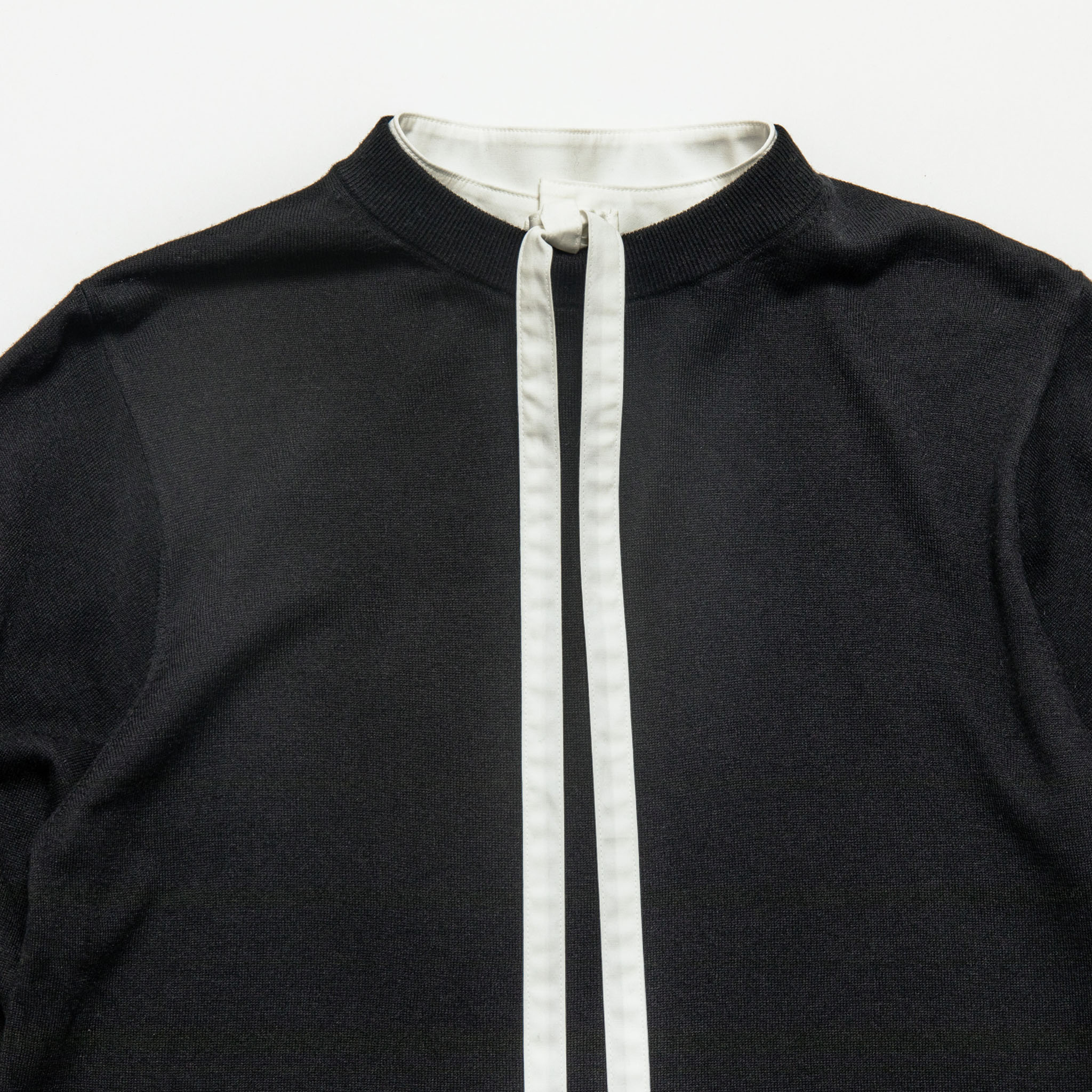 「グッドアップニット」シルクウール クルーネック