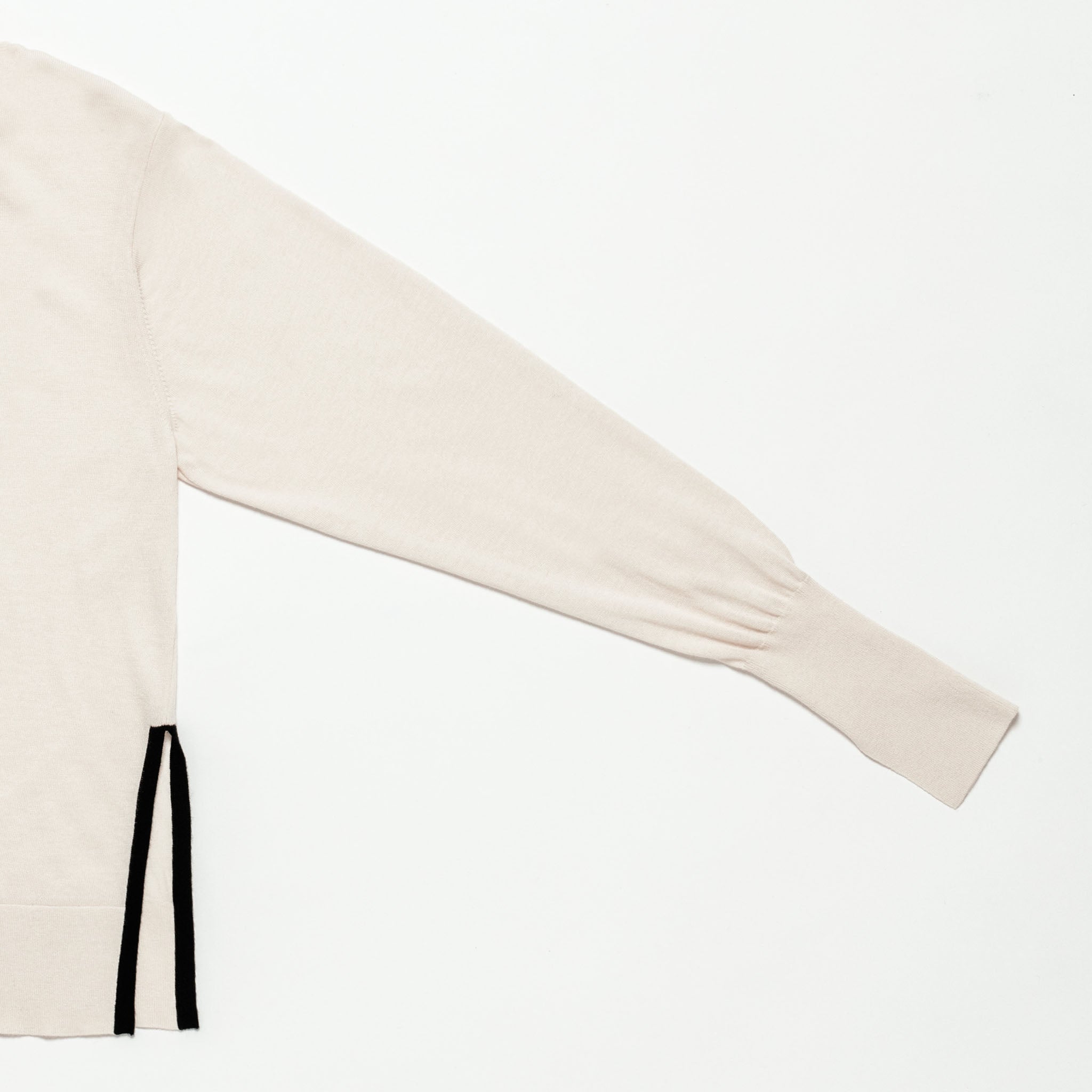 「グッドアップニット」シルクウール 2WAYタートル