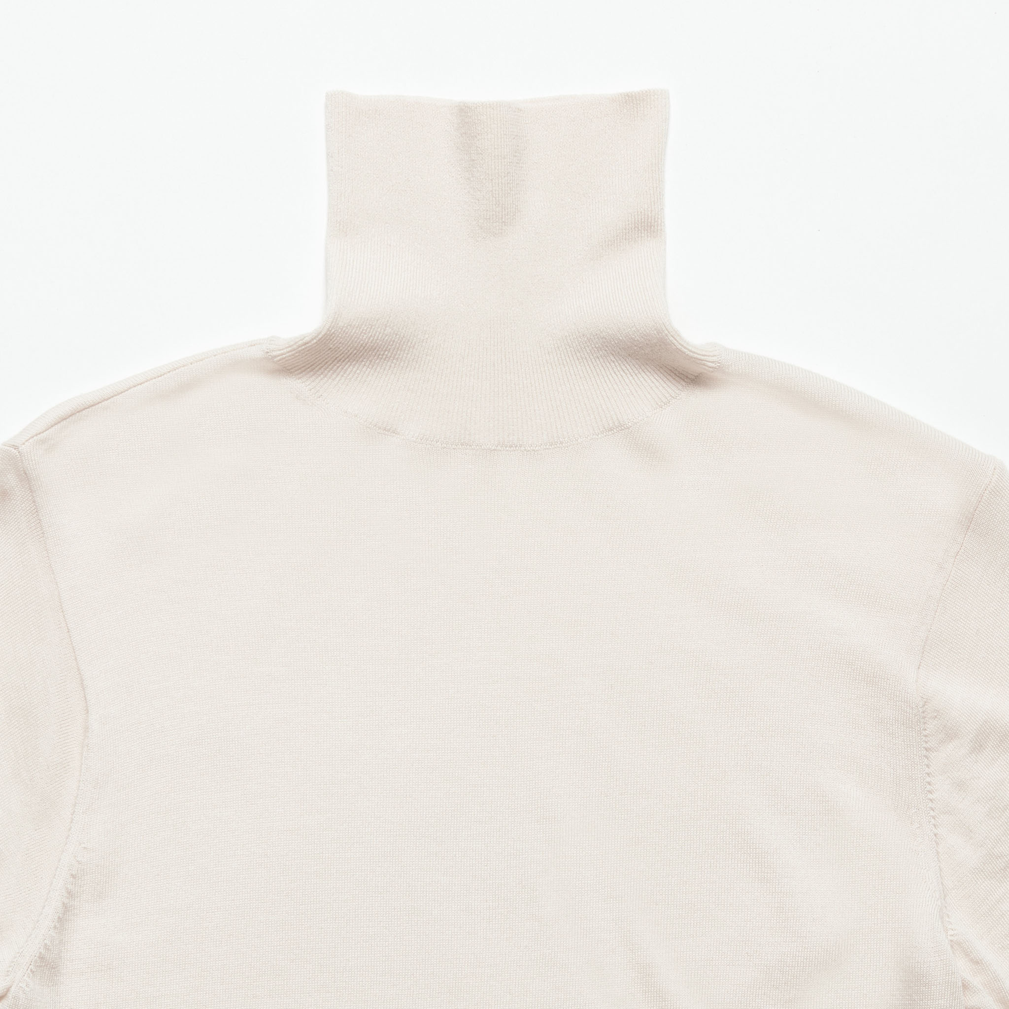 「グッドアップニット」シルクウール 2WAYタートル