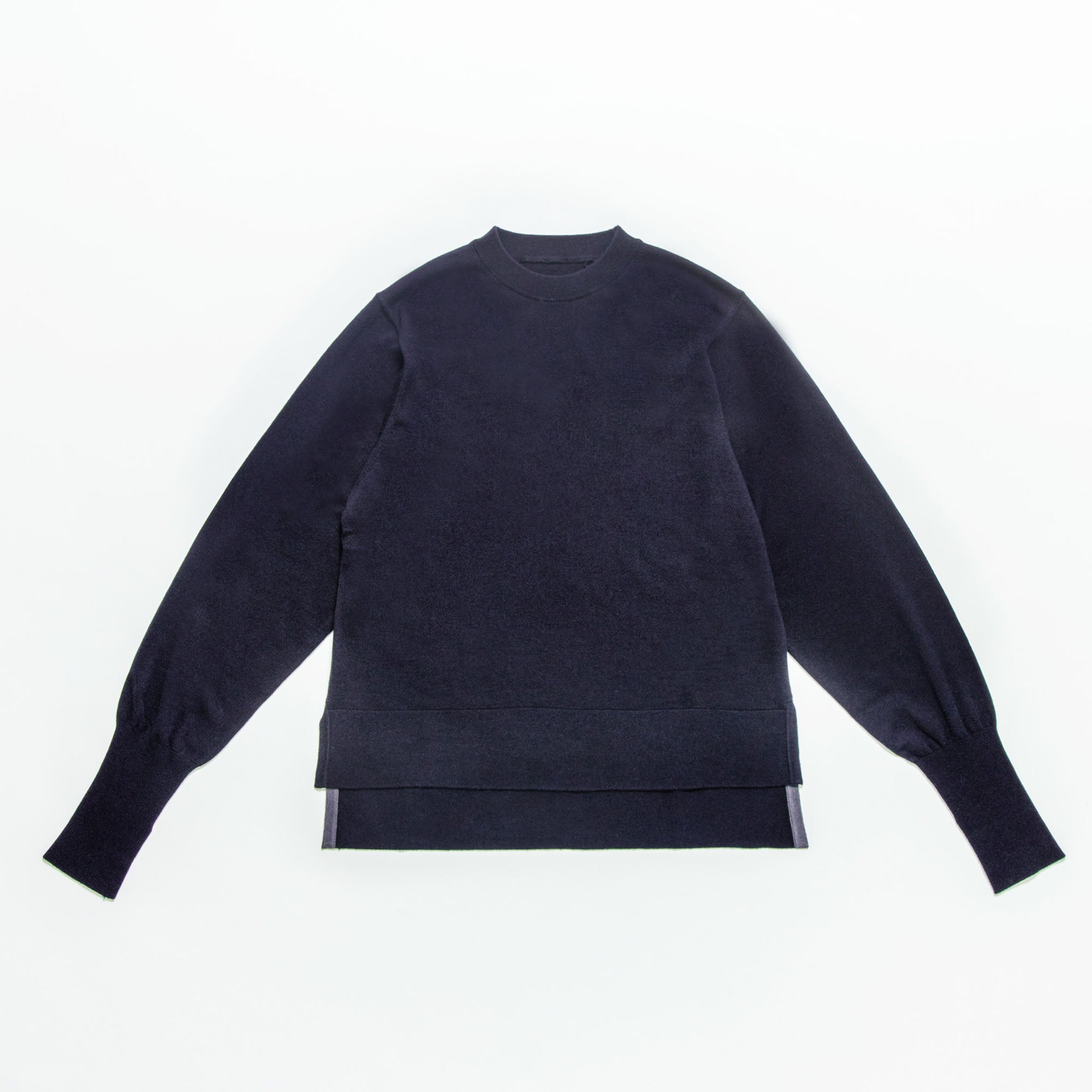 「グッドアップニット」シルクウール クルーネック