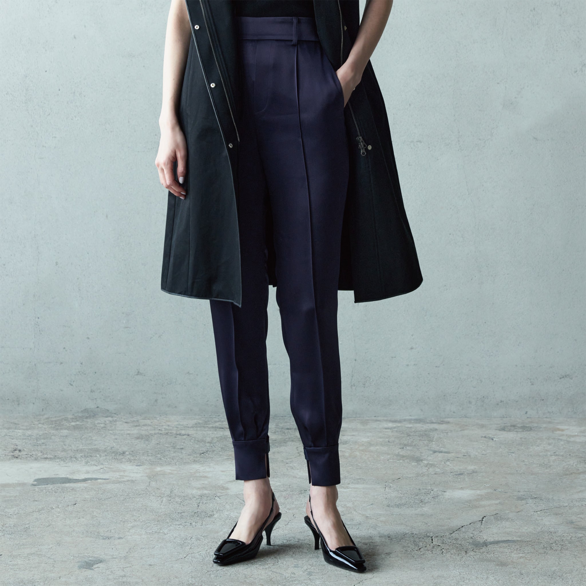 「フェアウェイパンツ」オールサテンジョガー