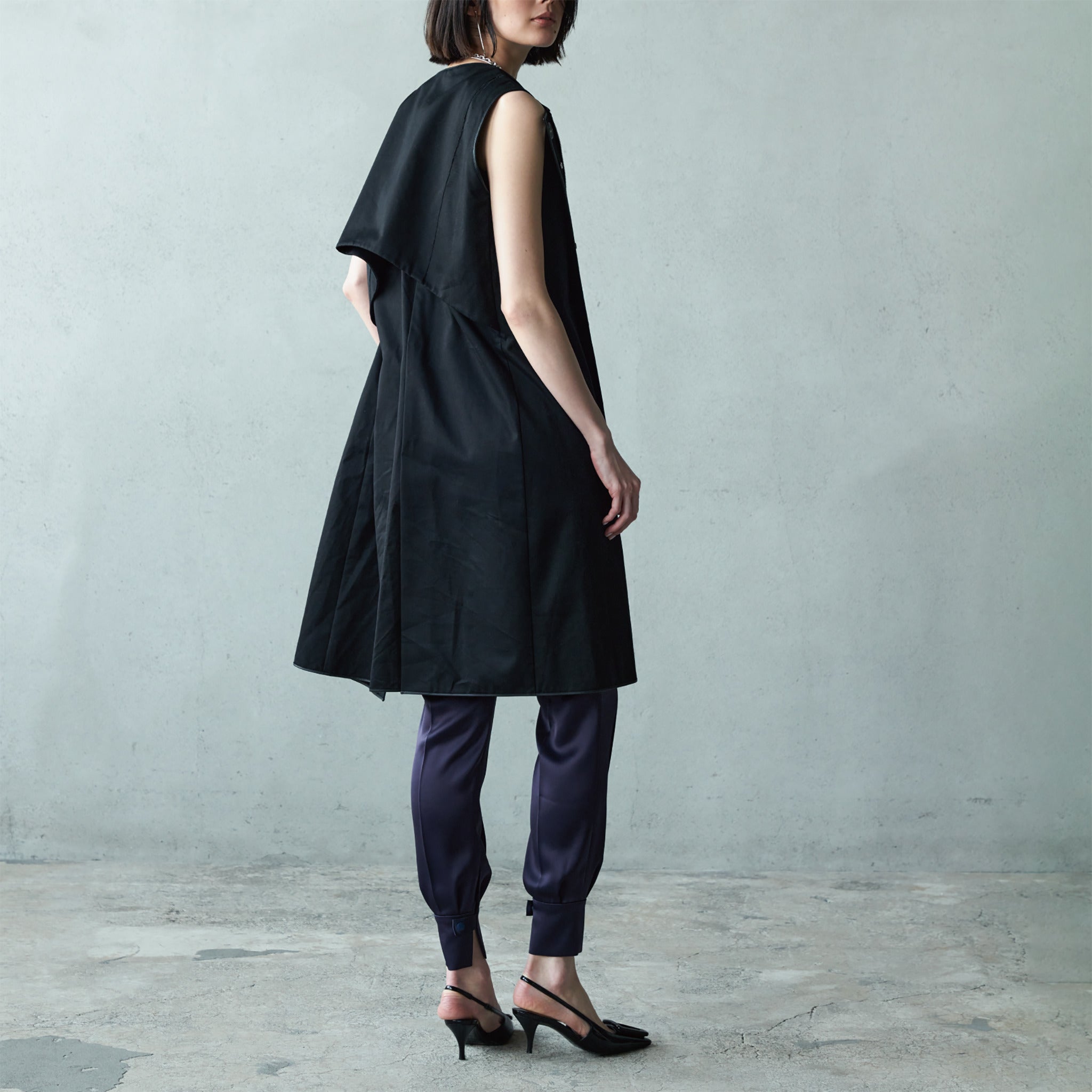 「フェアウェイパンツ」オールサテンジョガー