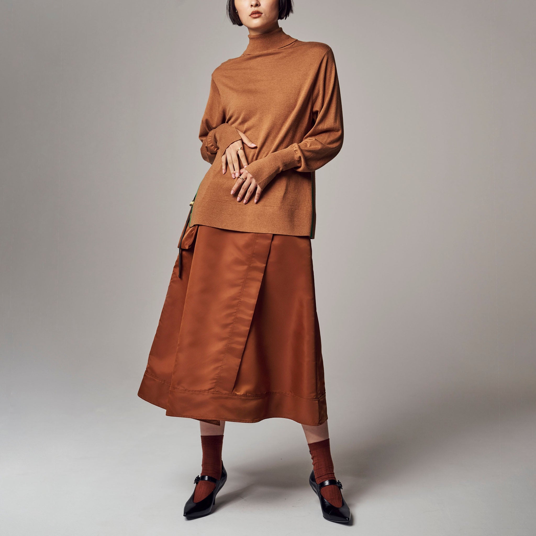 「グッドアップニット」シルクウール 2WAYタートル