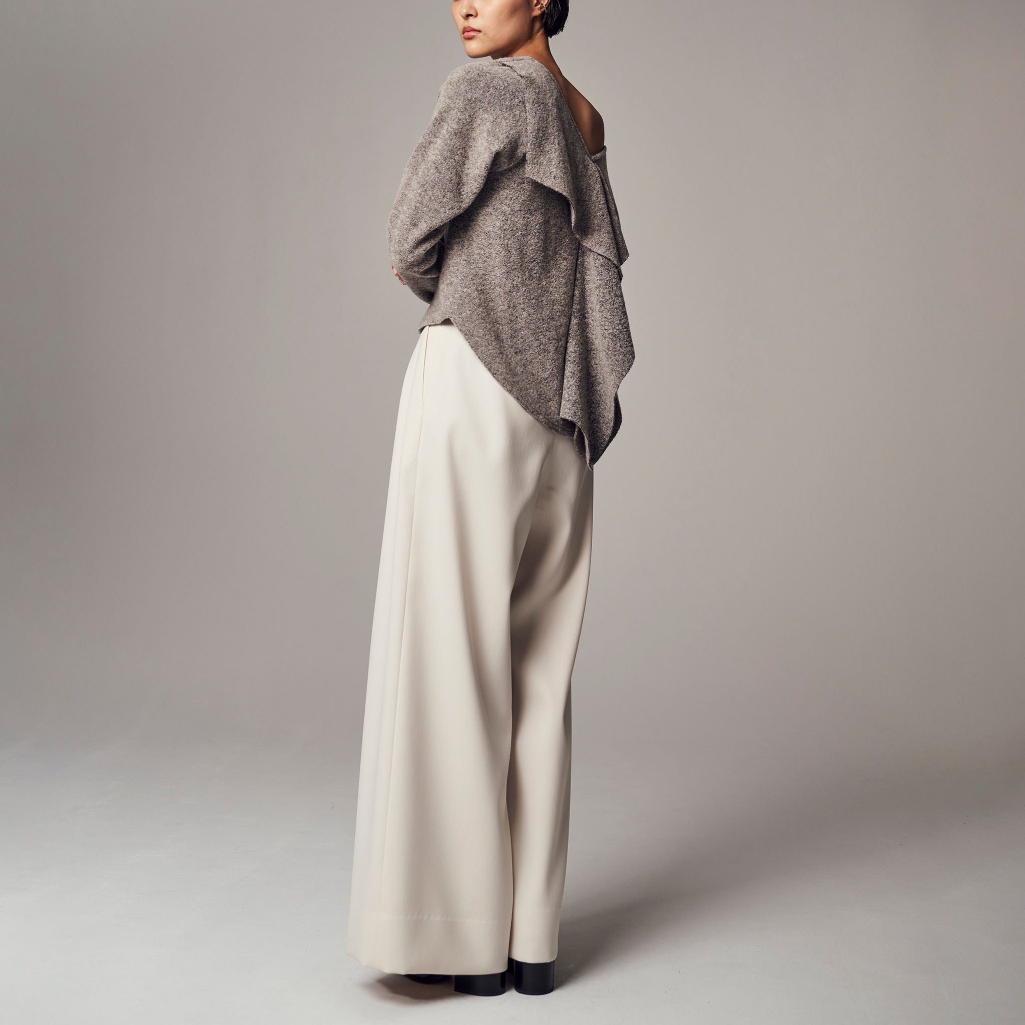 「バックシャンワンショル」ウールジャージ