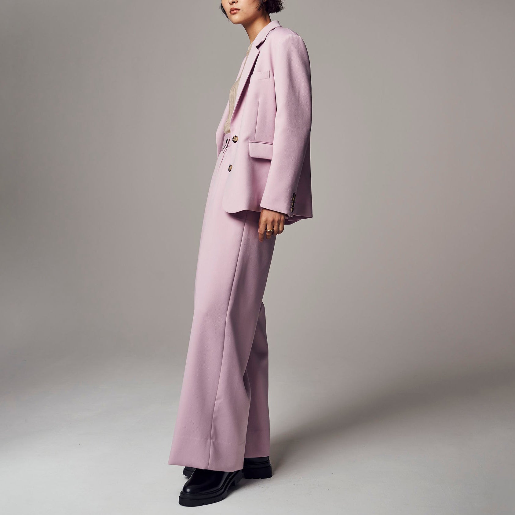 「ニュースタンダードワイドパンツ」スペリオウールミックス