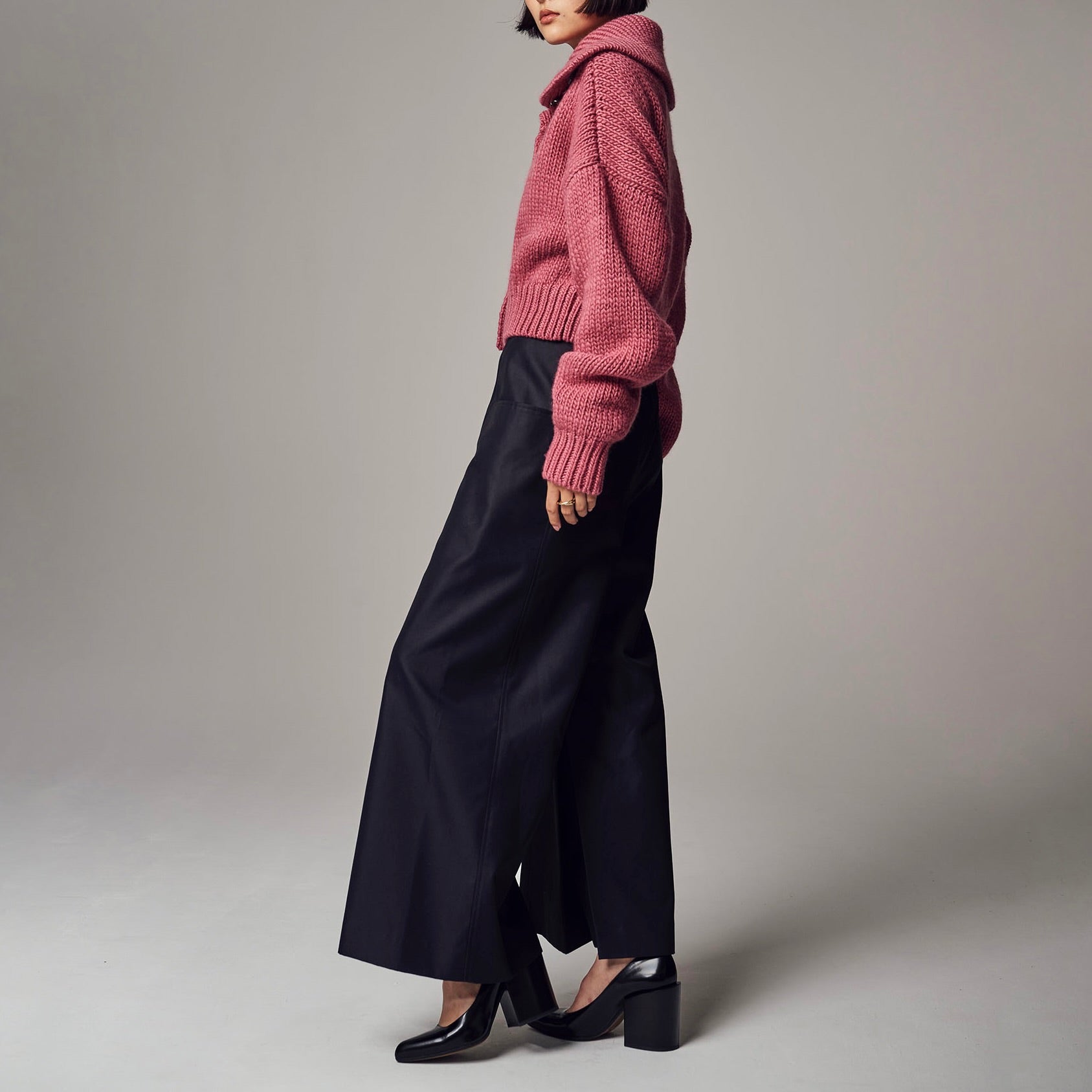 「ムービングベイカーパンツ」ドレスコットン