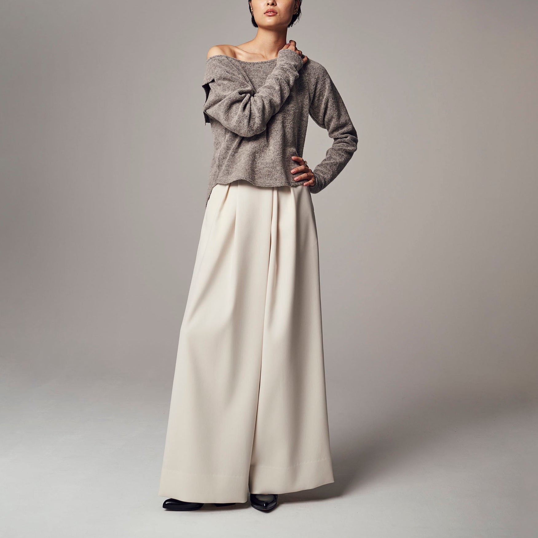 「ニュースタンダードワイドパンツ」スペリオウールミックス