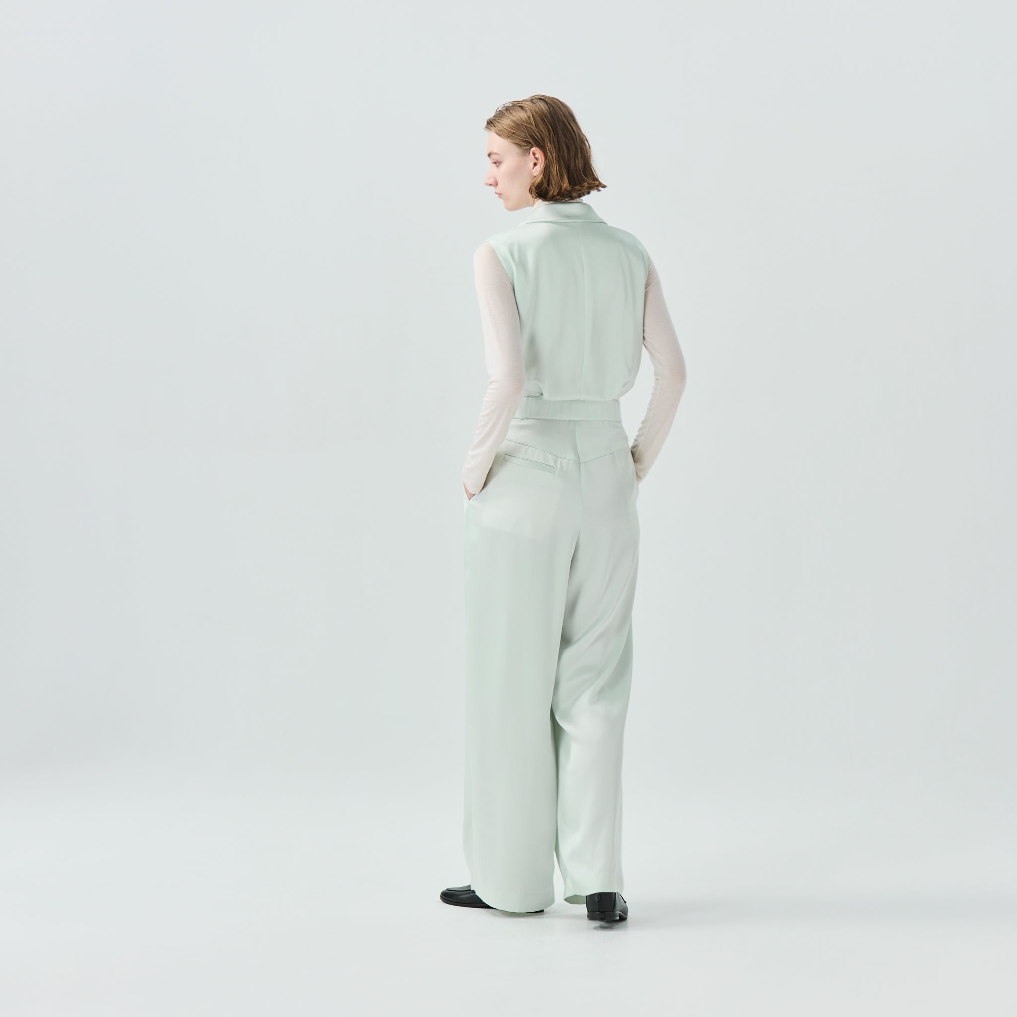 TMOサテンジャンプスーツ