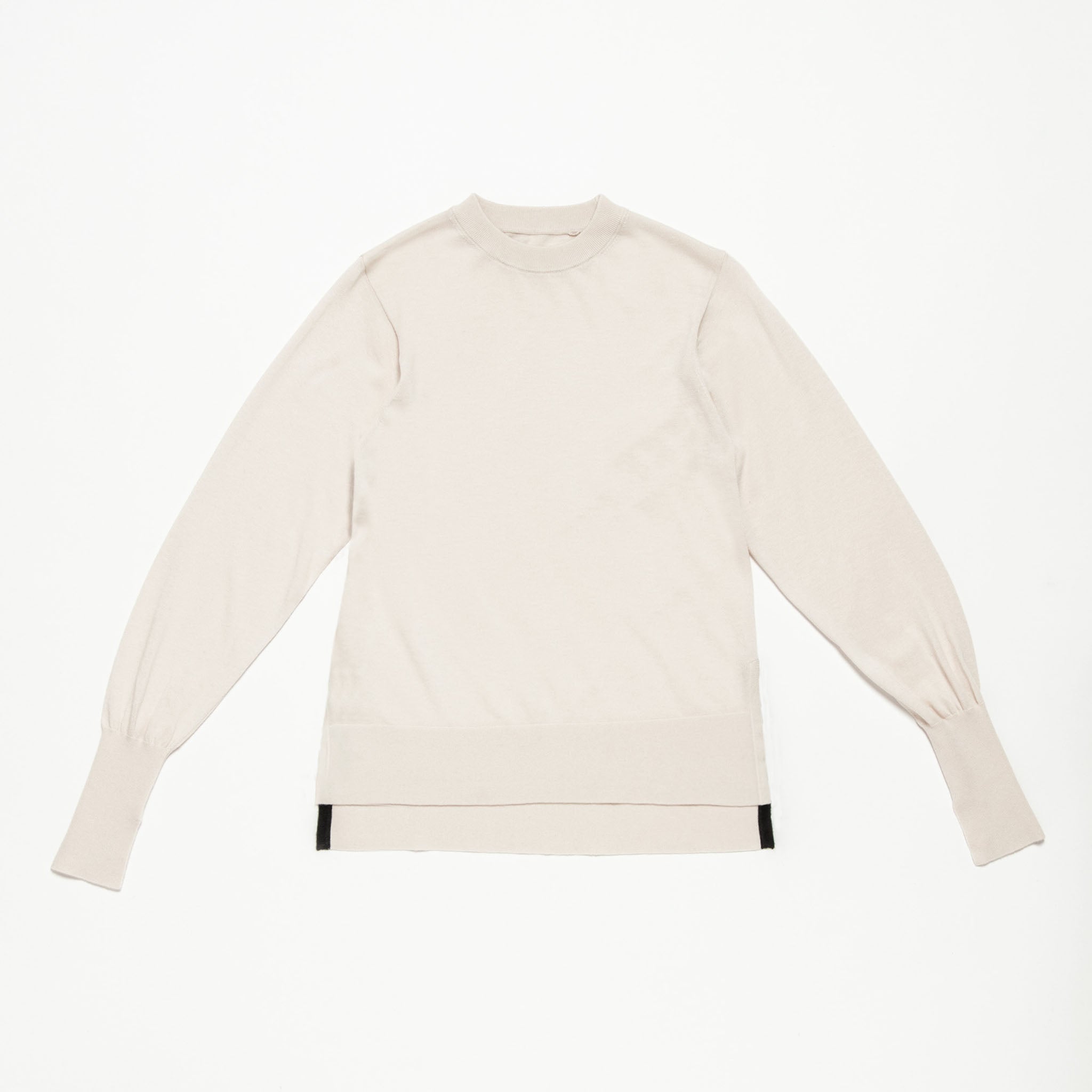 「グッドアップニット」シルクウール クルーネック