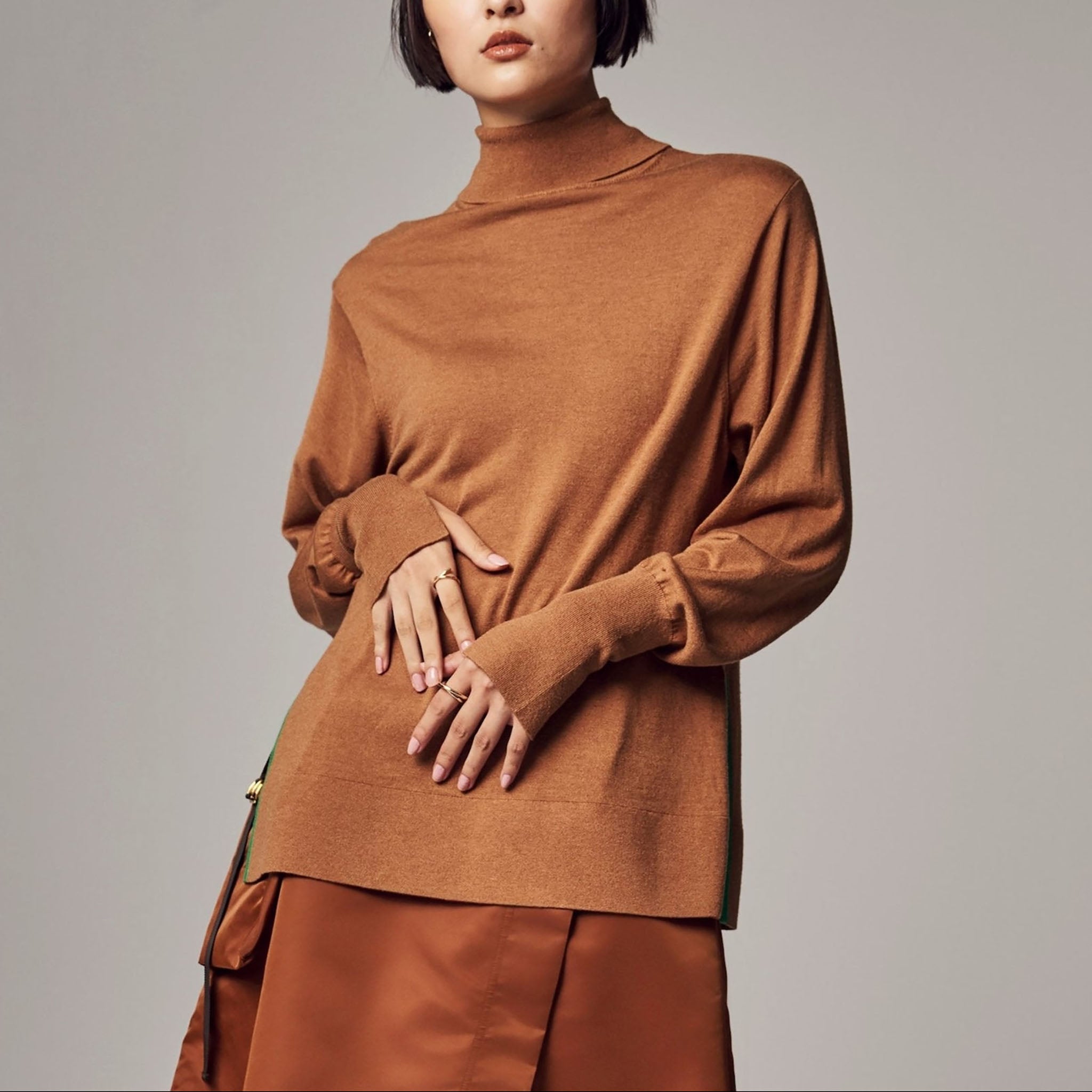 「グッドアップニット」シルクウール ２WAYタートル