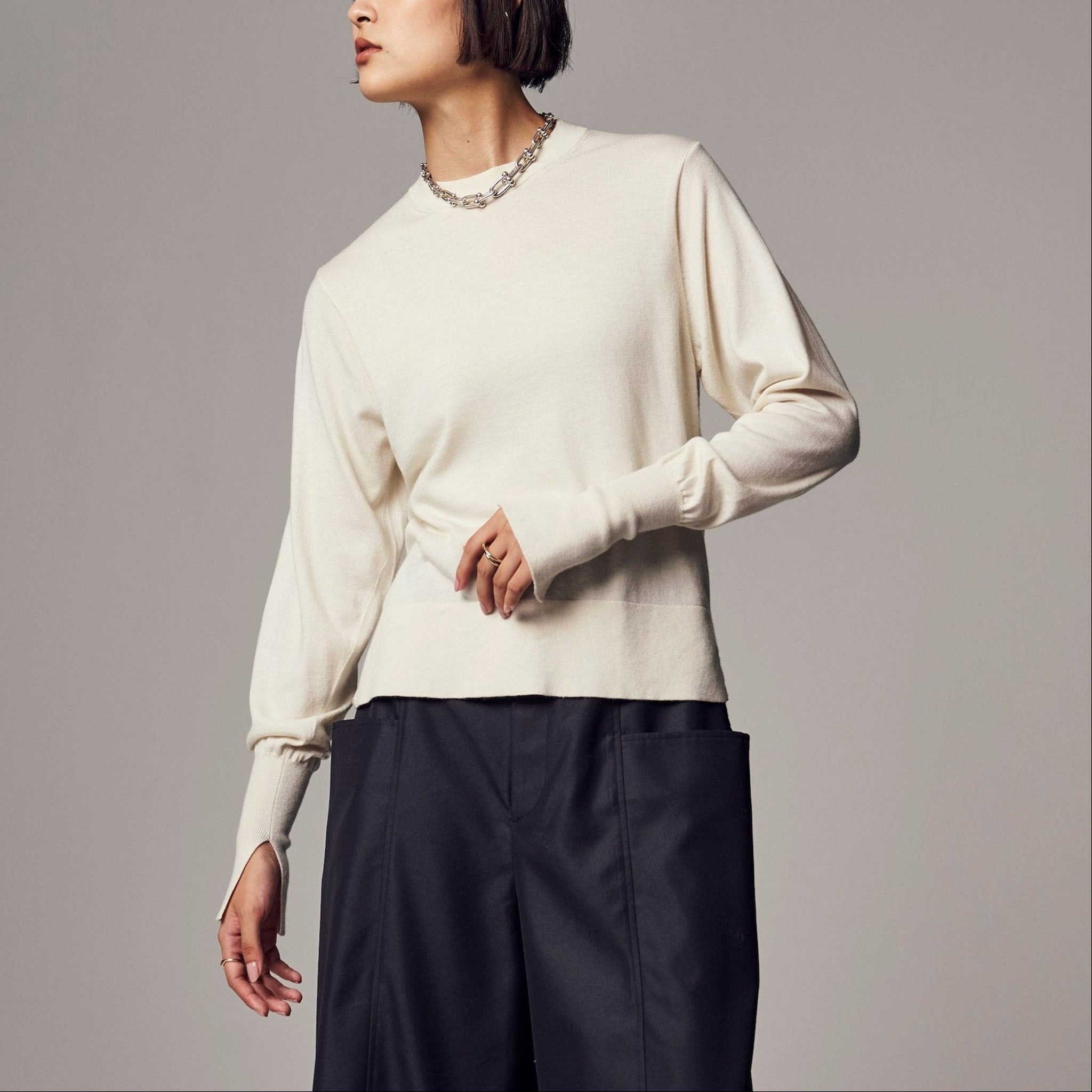 「グッドアップニット」シルクウール クルーネック