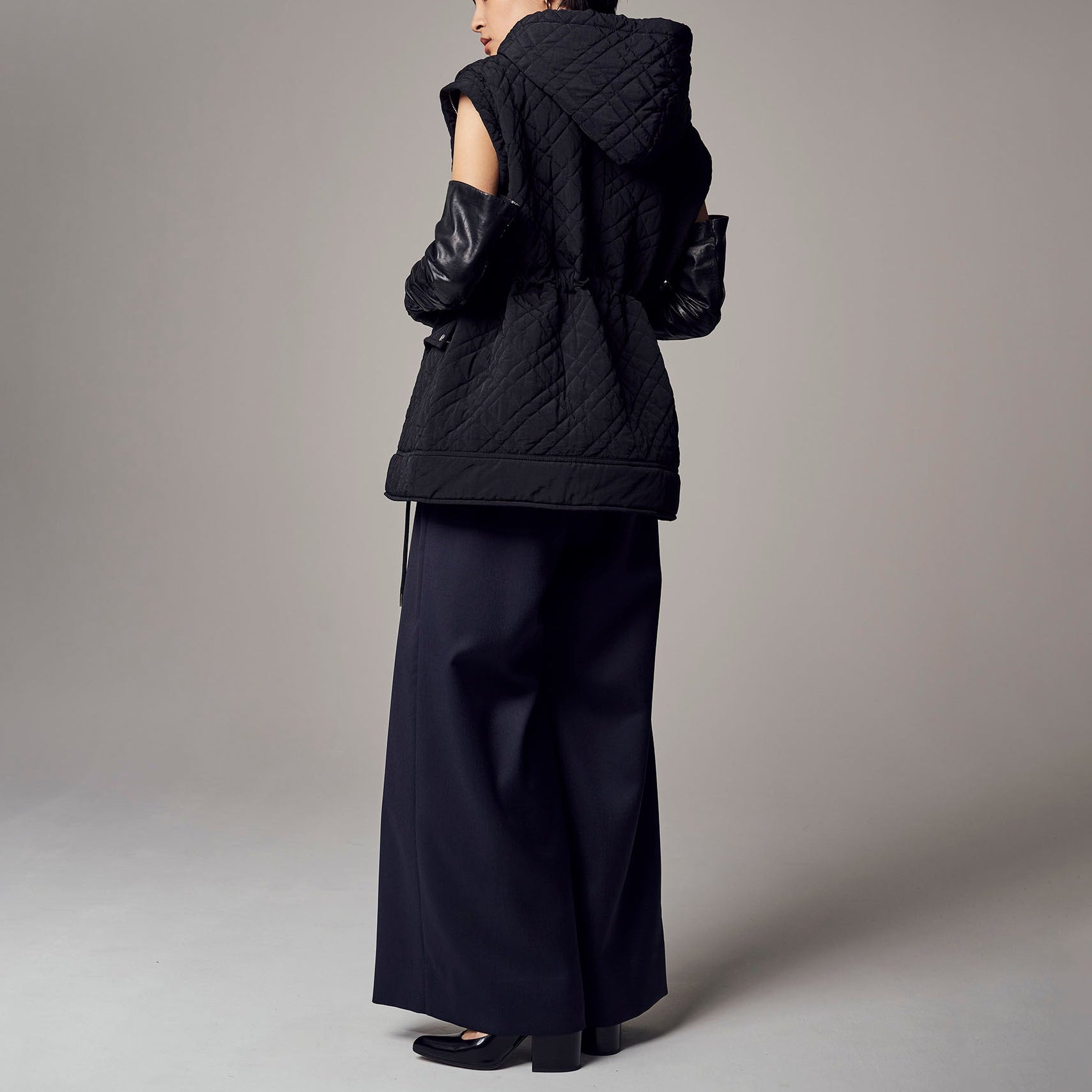 「ニュースタンダードワイドパンツ」スペリオウールミックス