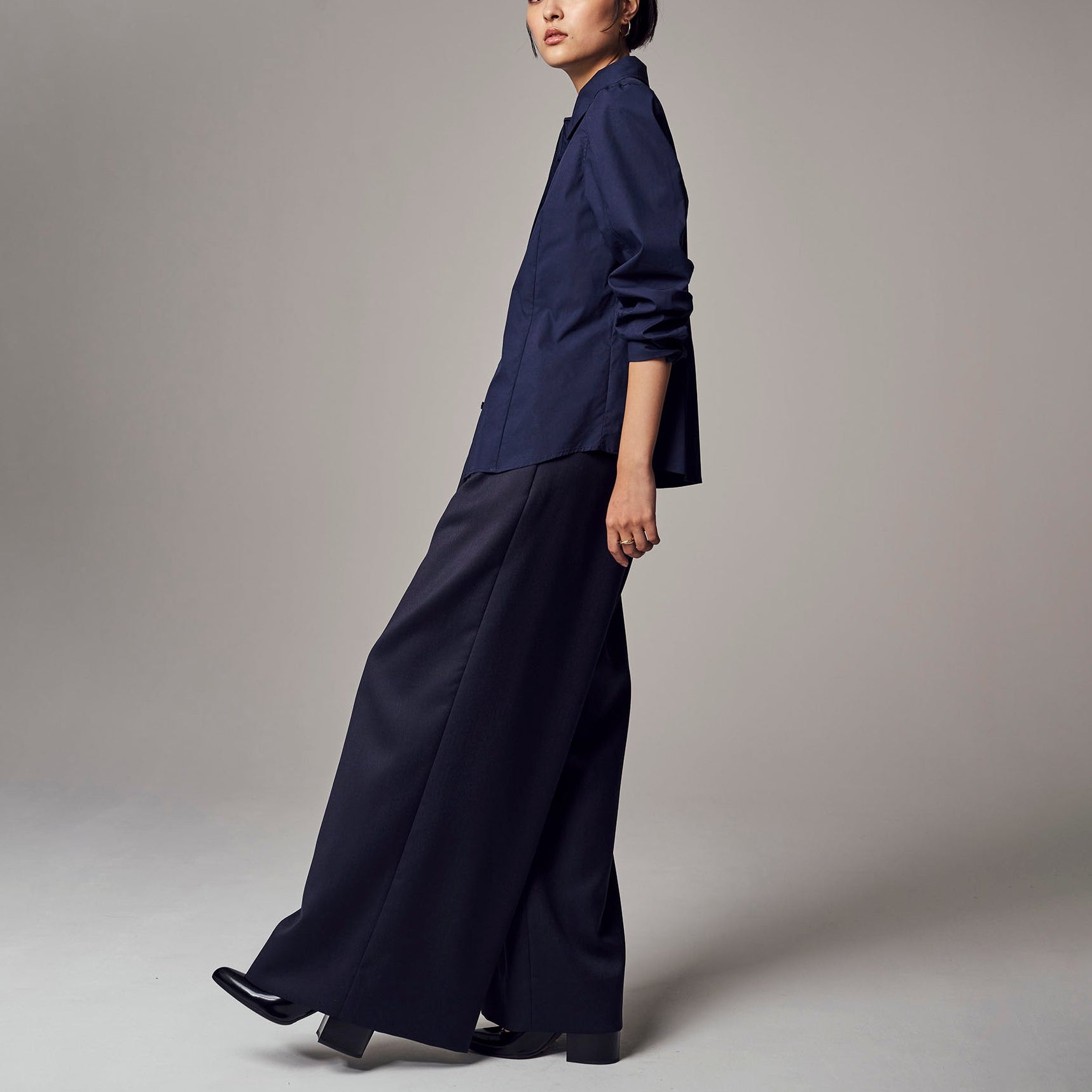 「ニュースタンダードワイドパンツ」スペリオウールミックス